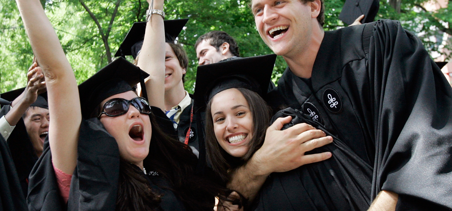 Media Name: graduation01.jpg