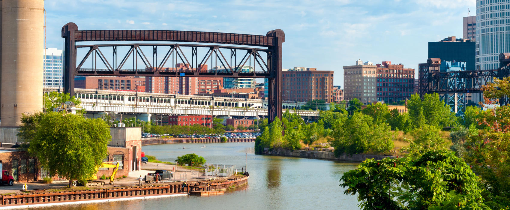 Cleveland, Ohio, USA skyline on the Cuyahoga River