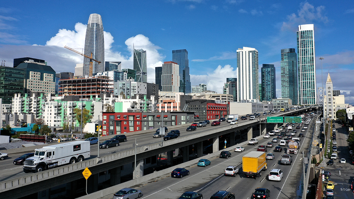 photo of city traffic in California