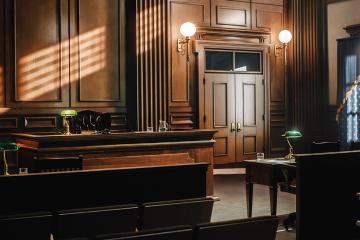 photo of empty American style courtroom