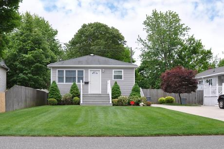 photo of house